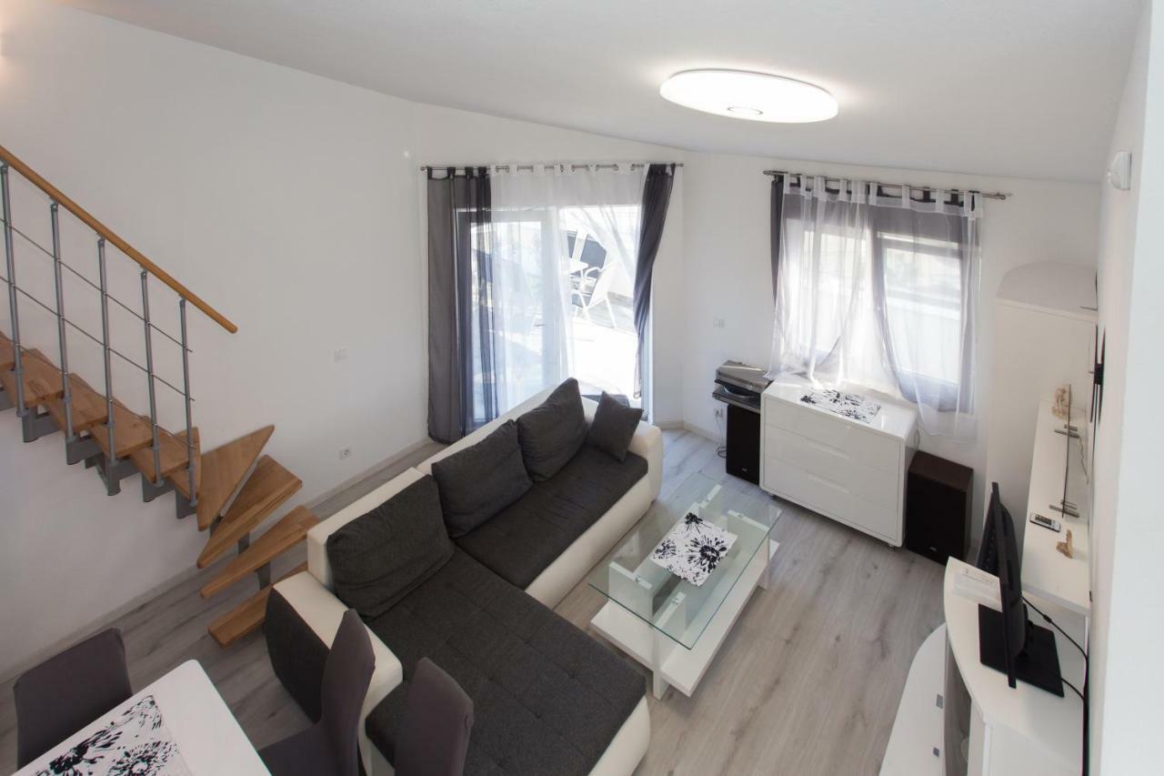 Villa Supuk Vinišće Exterior foto